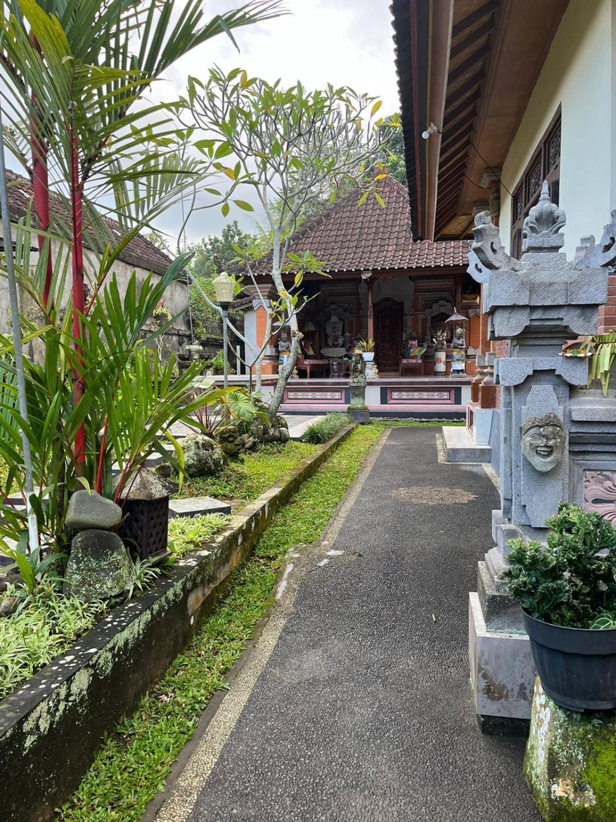 Rodja Balinese House Wisma tamu *